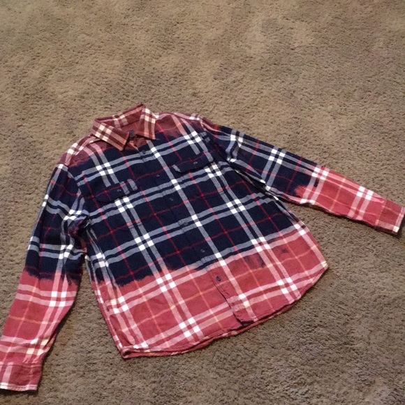 Custom design flannel shirt “Farm Fresh Eggs” Sz Large - Picture 2 of 16